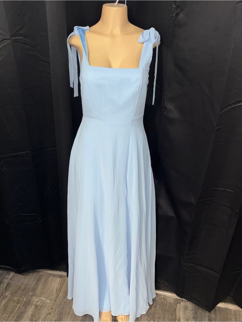 Luluās Womenās Dress ā Stylish & Perfect for Any Occasion